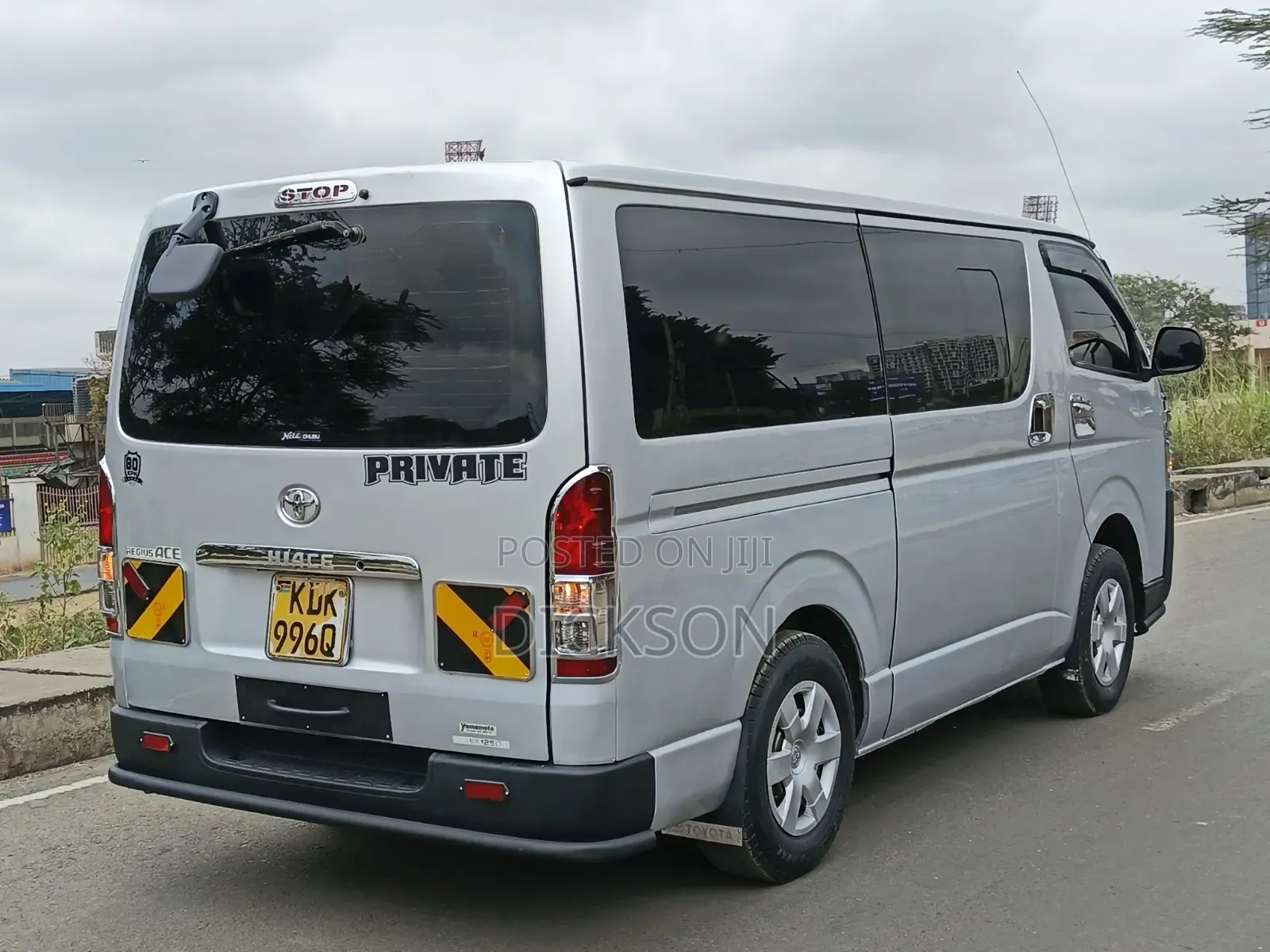 Toyota HiAce 2016 Silver