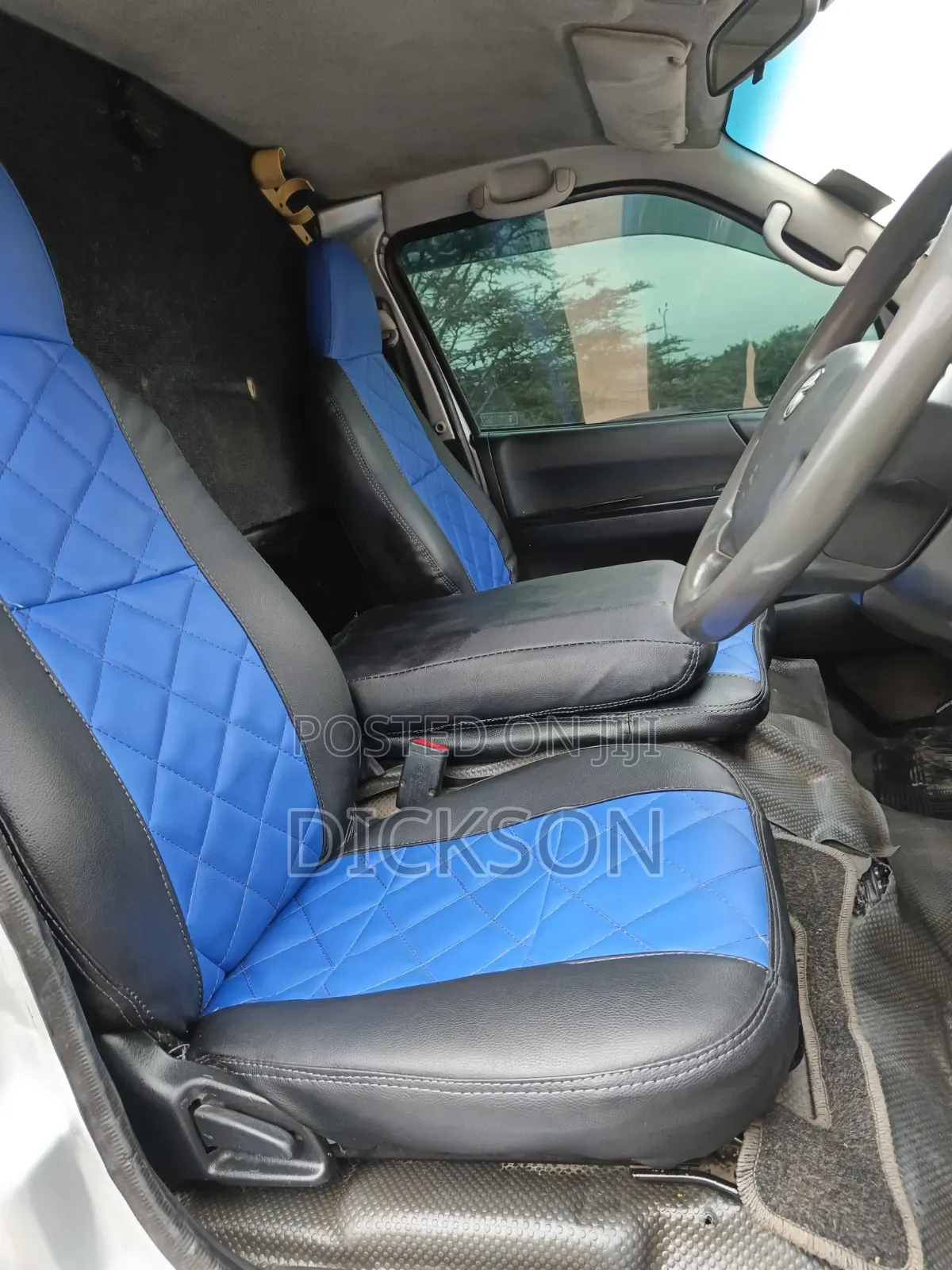Toyota HiAce 2016 Silver