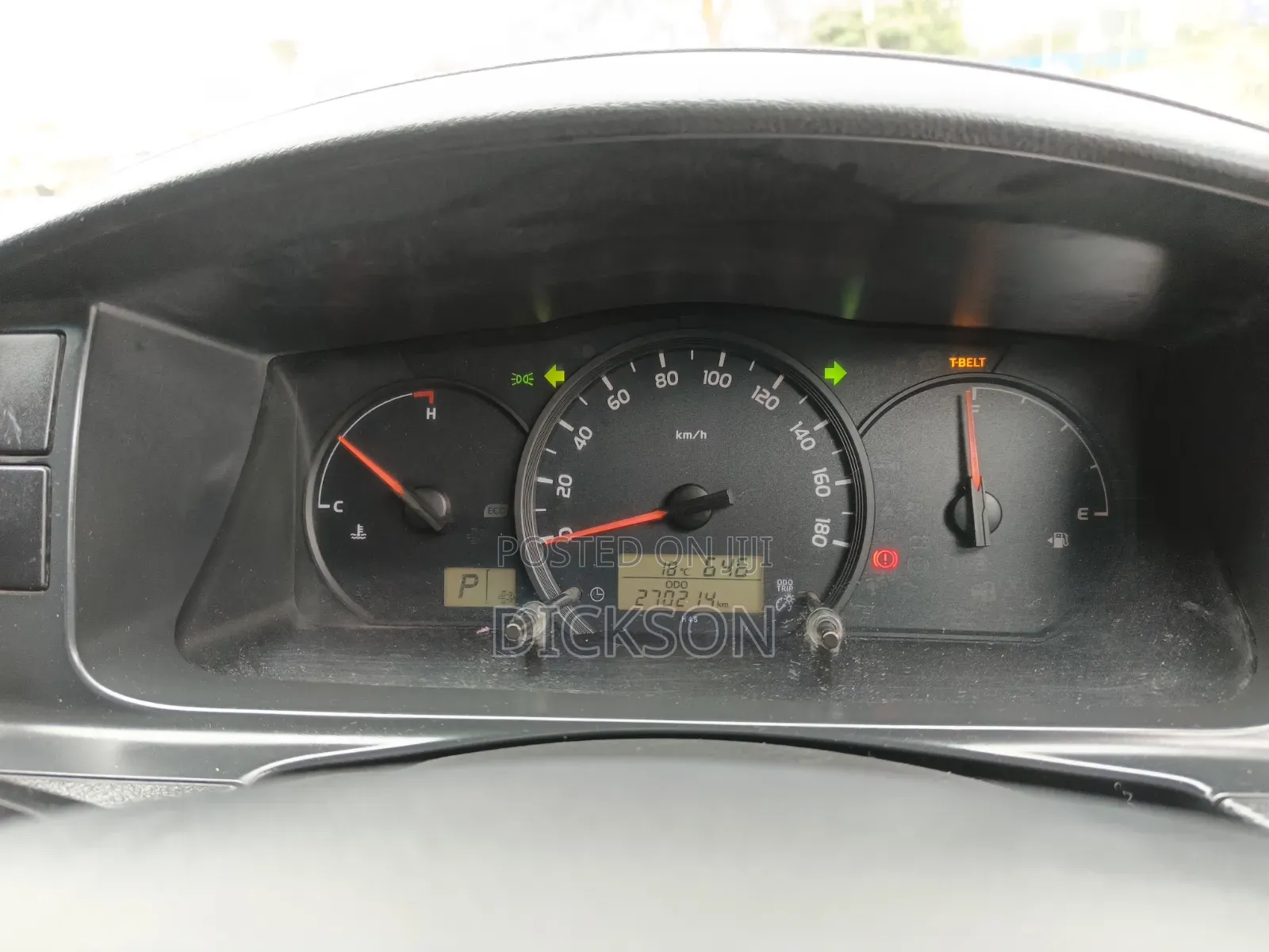 Toyota HiAce 2016 Silver