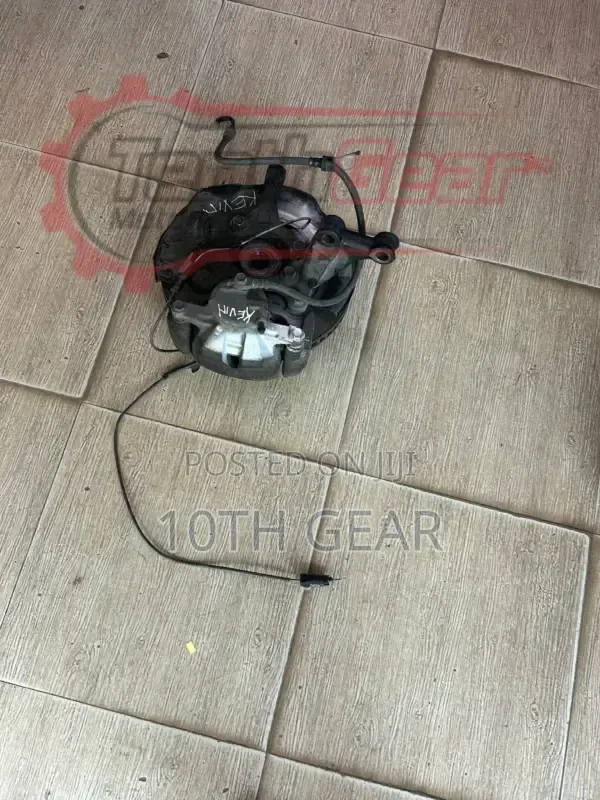 Harrier 2014 Wheel Hub Complete With Brake Disk and Caliper