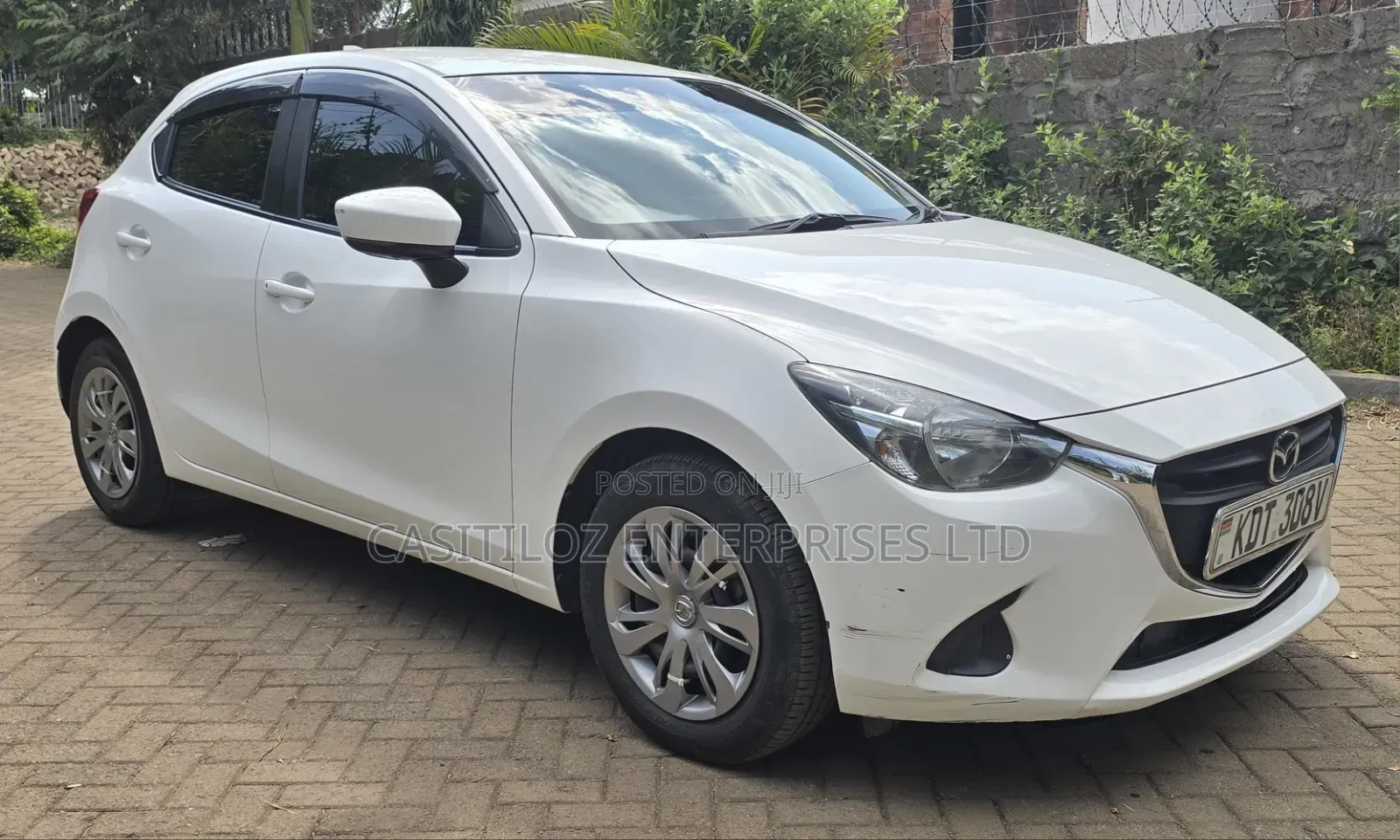 Mazda Demio 2018 White