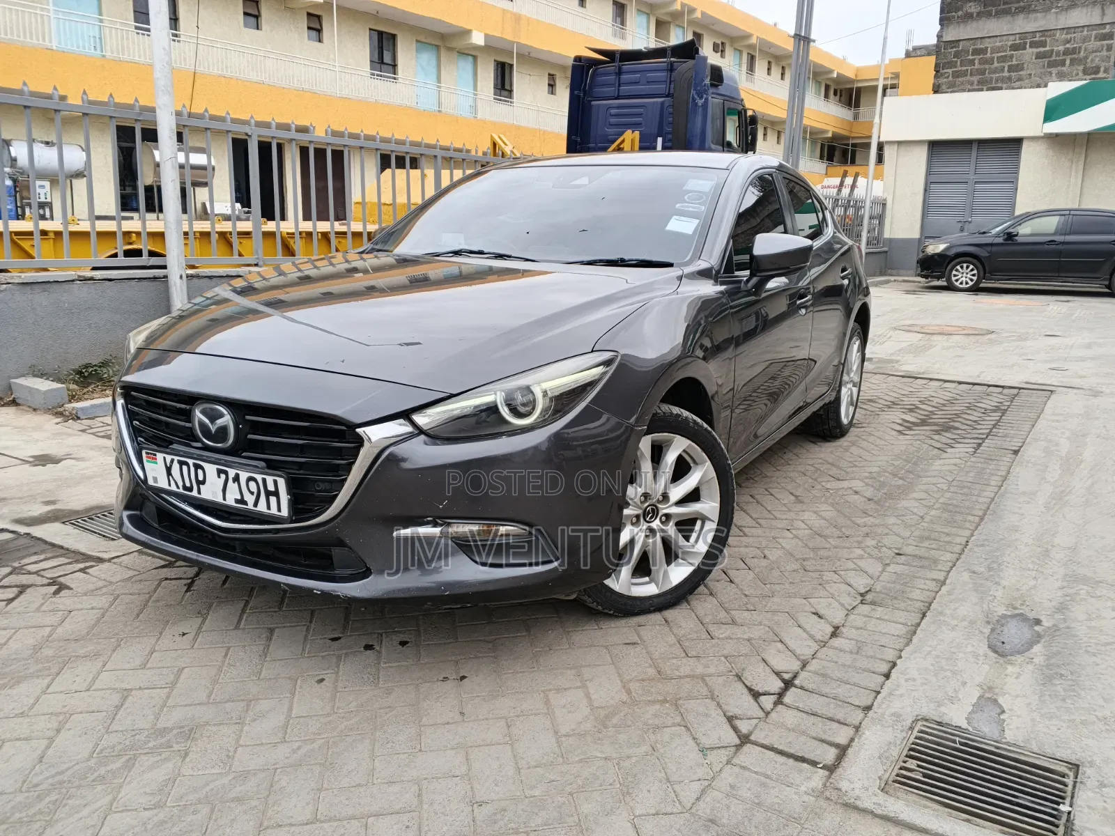 Mazda Axela 2018 Gray