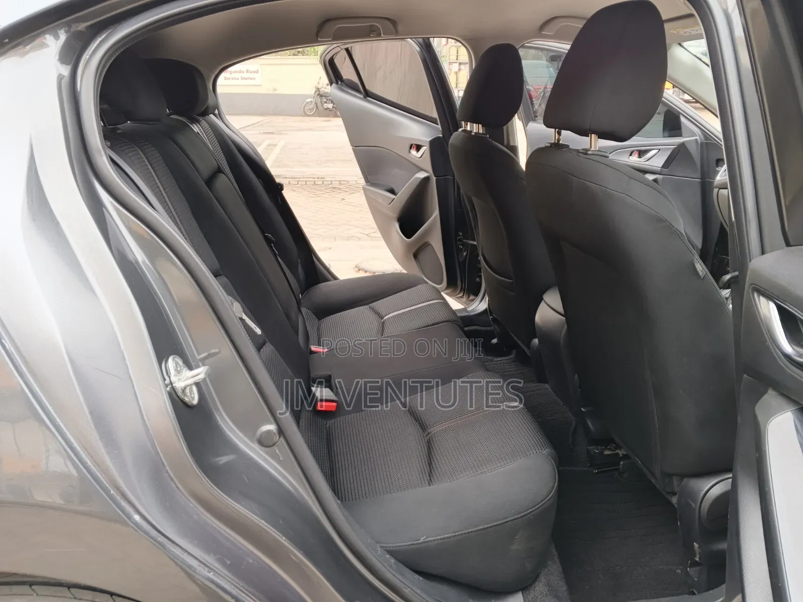 Mazda Axela 2018 Gray