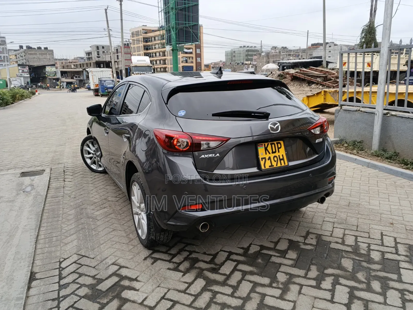 Mazda Axela 2018 Gray