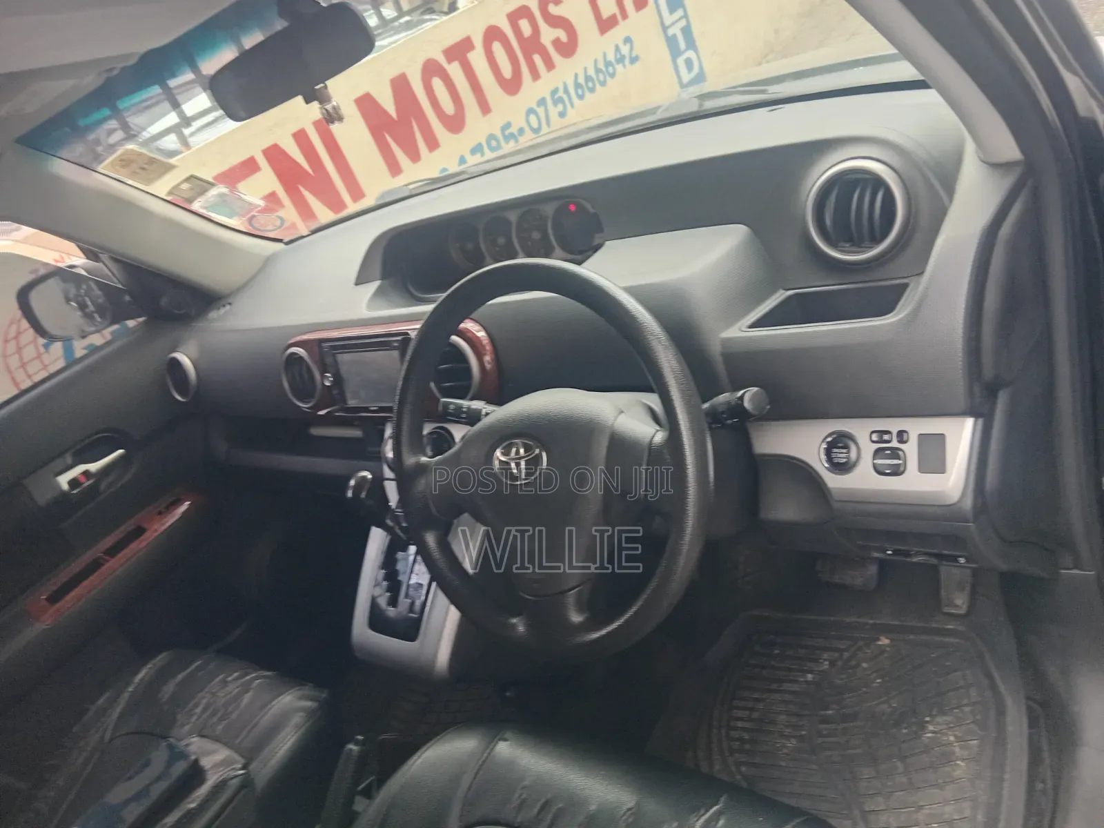 Toyota Corolla Rumion 2011 Black