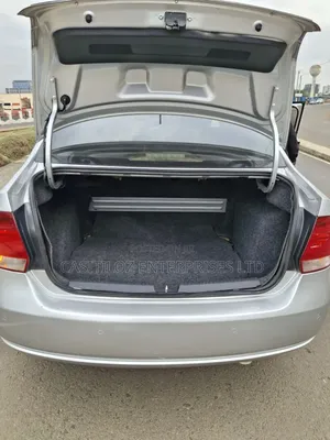 Volkswagen Polo 2015 Silver