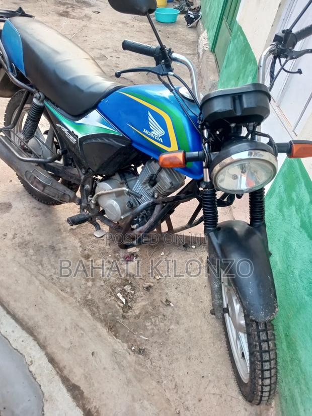 Honda CB 2021 Blue - thumbnail 4