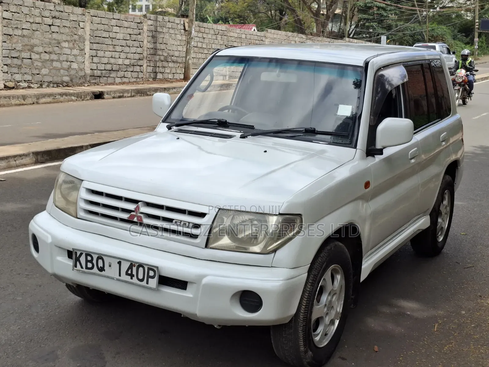Mitsubishi Pajero IO 1999 White
