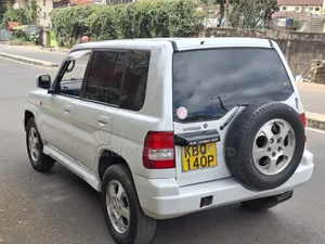 Mitsubishi Pajero IO 1999 White