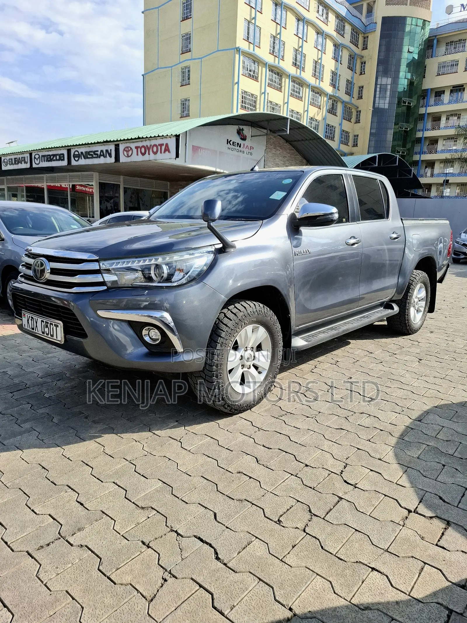 Toyota Hilux 2018 Gray
