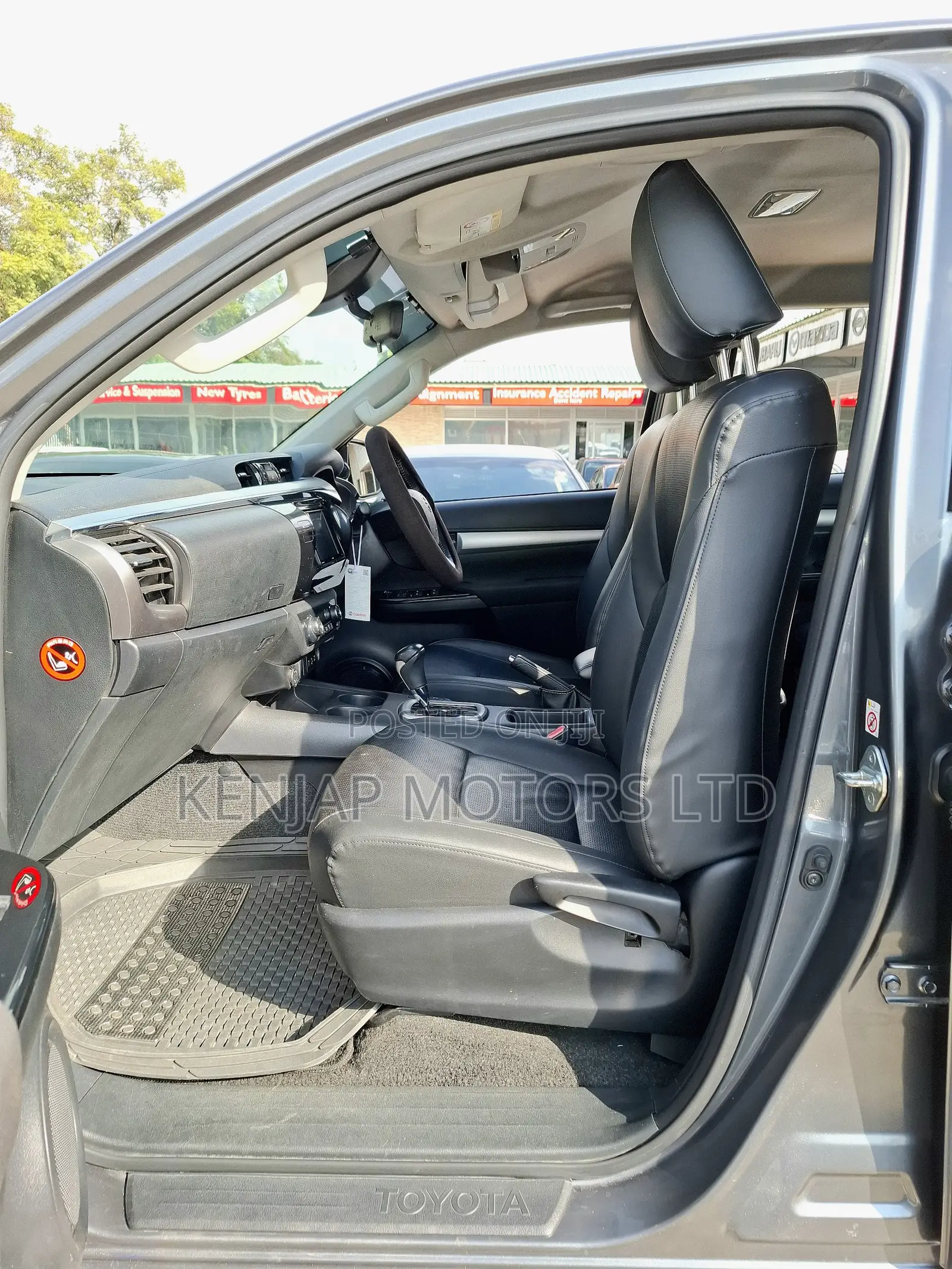 Toyota Hilux 2018 Gray