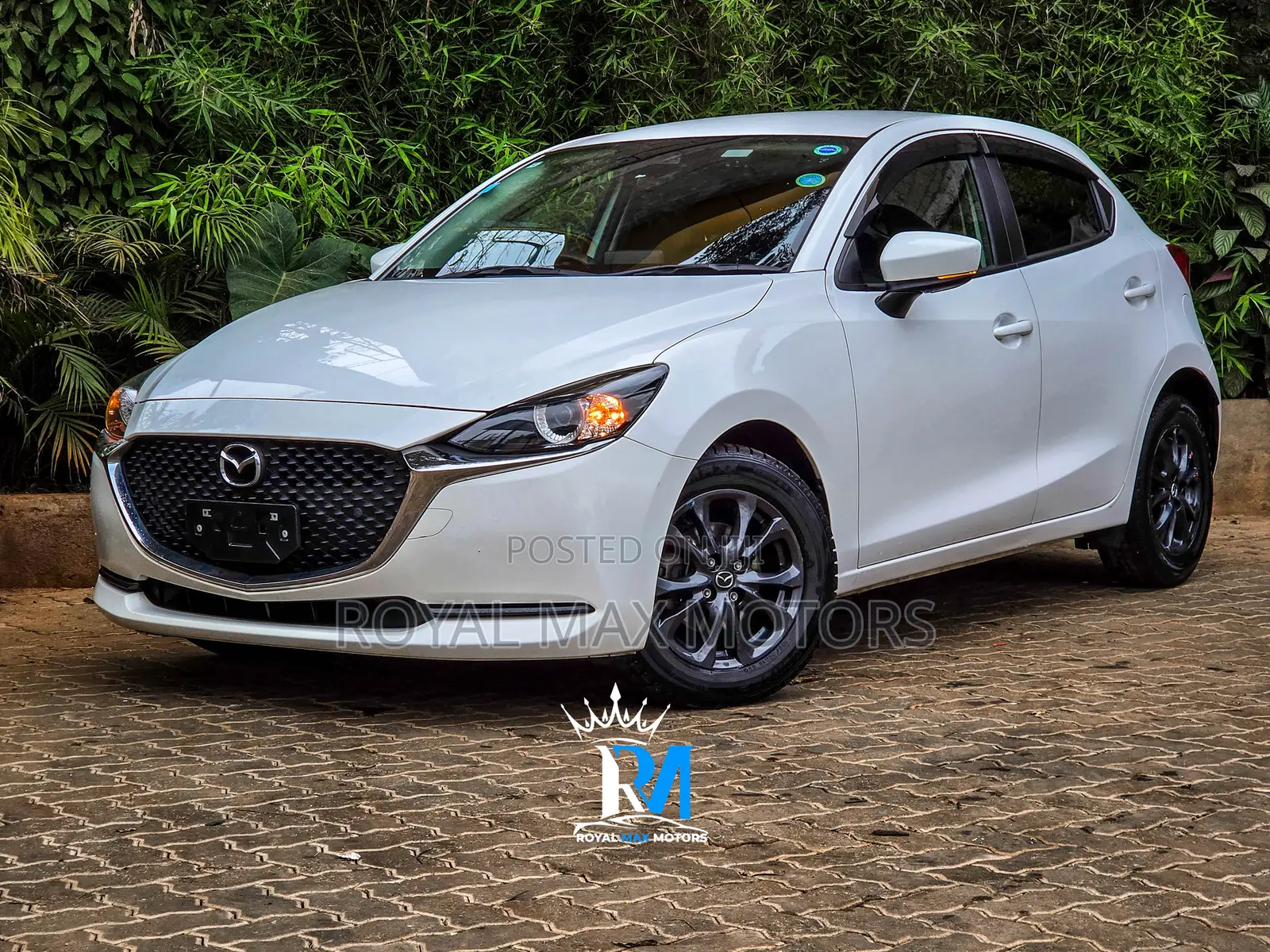 Mazda 2 2020 White