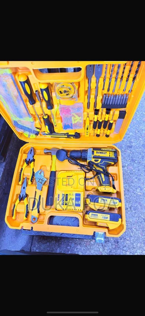 Dewalt Cordless Drill Set