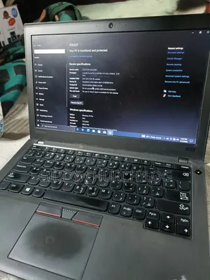 Laptop Lenovo ThinkPad X270 8GB Intel Core i5 HDD+SSD 1.5T