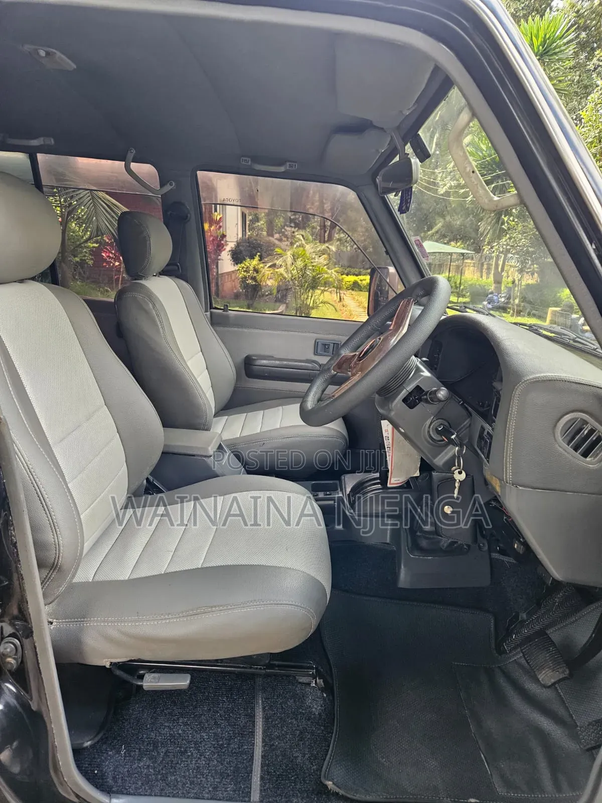Toyota Land Cruiser 1999 Black