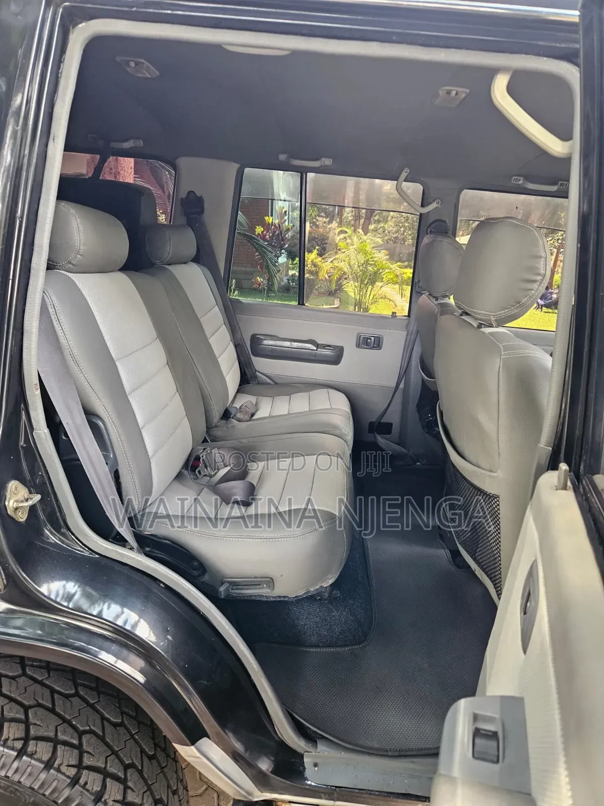 Toyota Land Cruiser 1999 Black