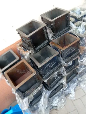 High Quality Cube Moulds Cast