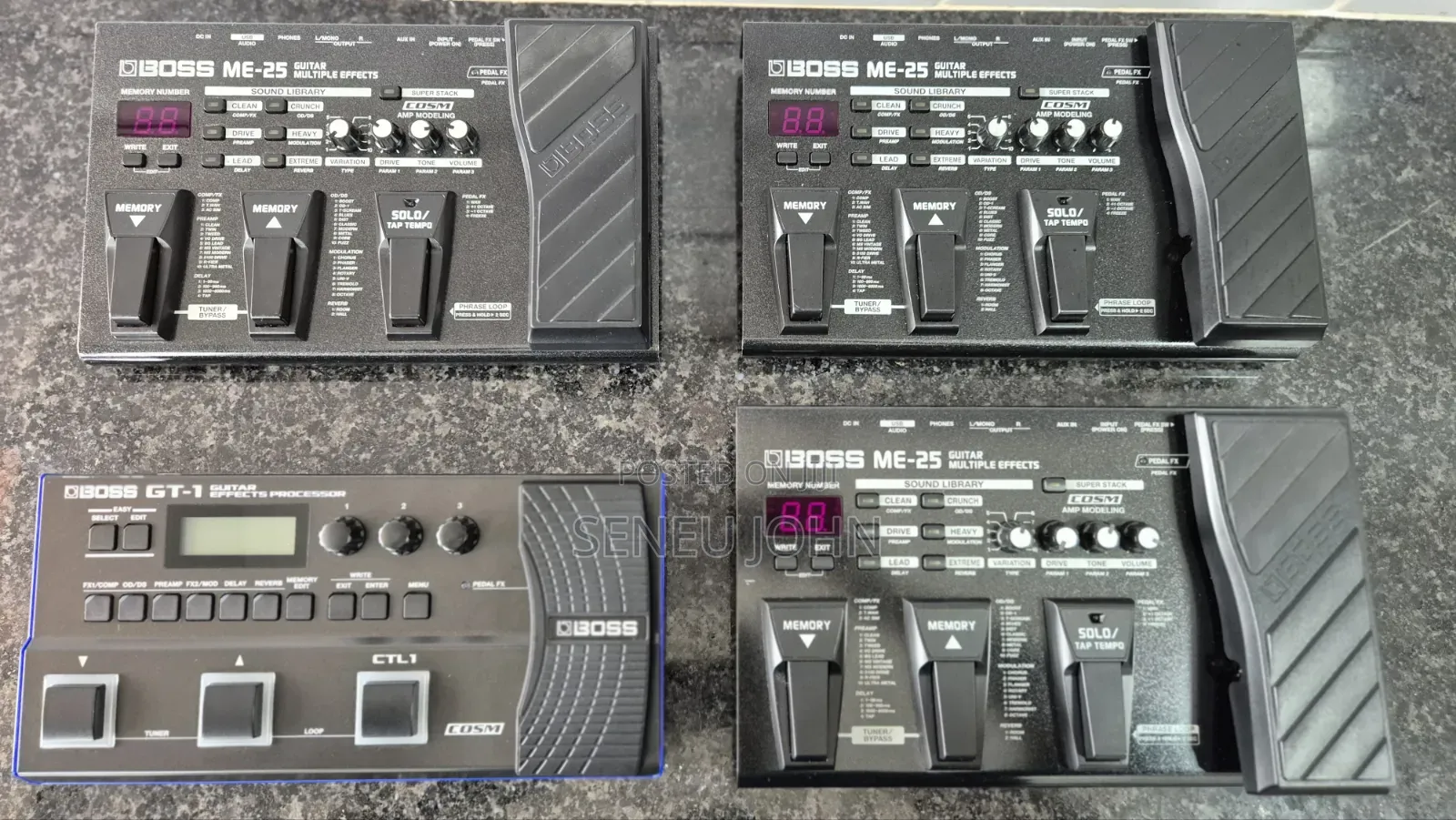 Boss Me25 - Guitar Multi Effects Pedal