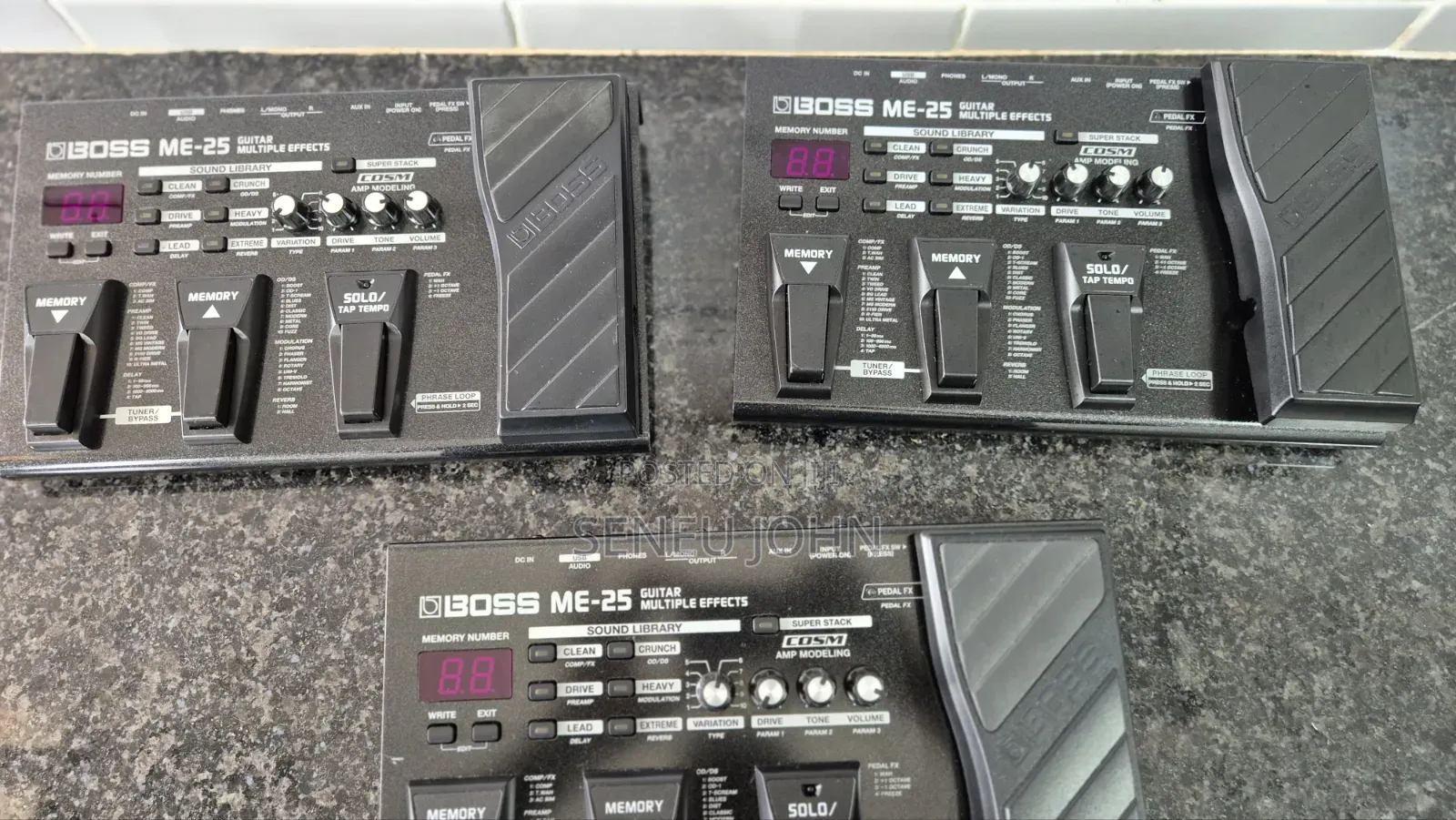 Boss Me25 - Guitar Multi Effects Pedal