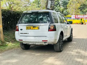 Land Rover Freelander SV Premium 2014 White
