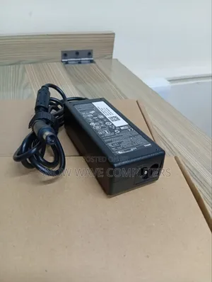 Dell Big Pin Adapter 65w