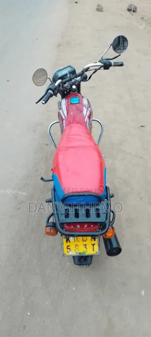 Bajaj Boxer 100 2019 Red