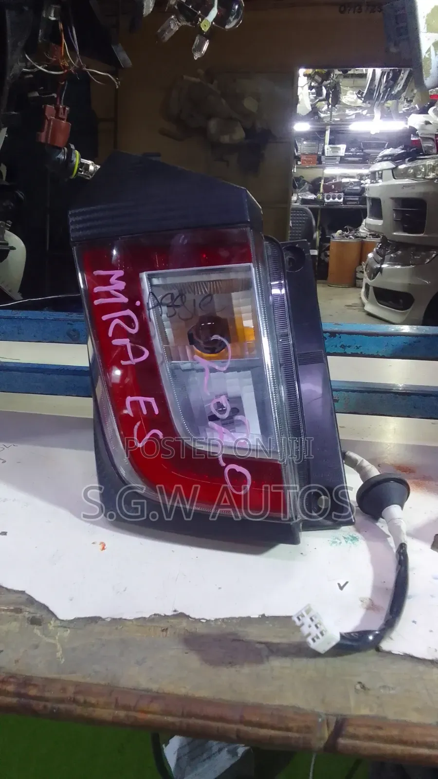 2020 Diahatsu Mira Taillight