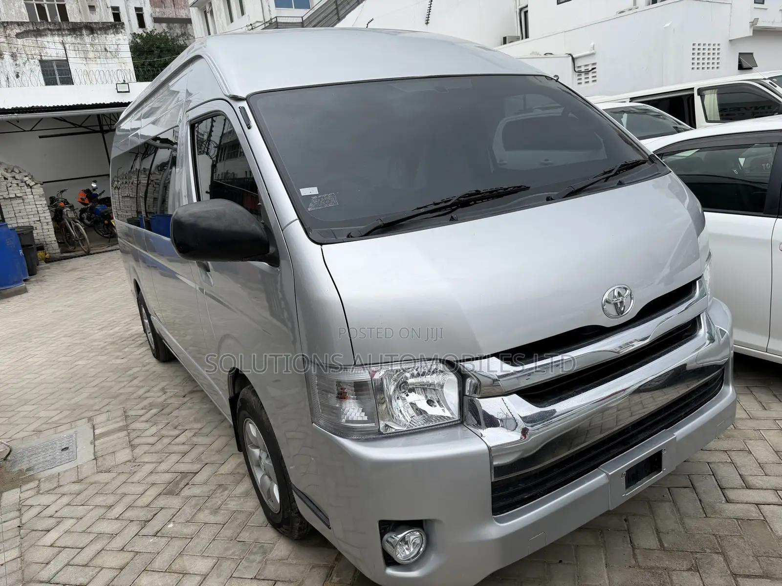 Toyota HiAce 2019 Silver