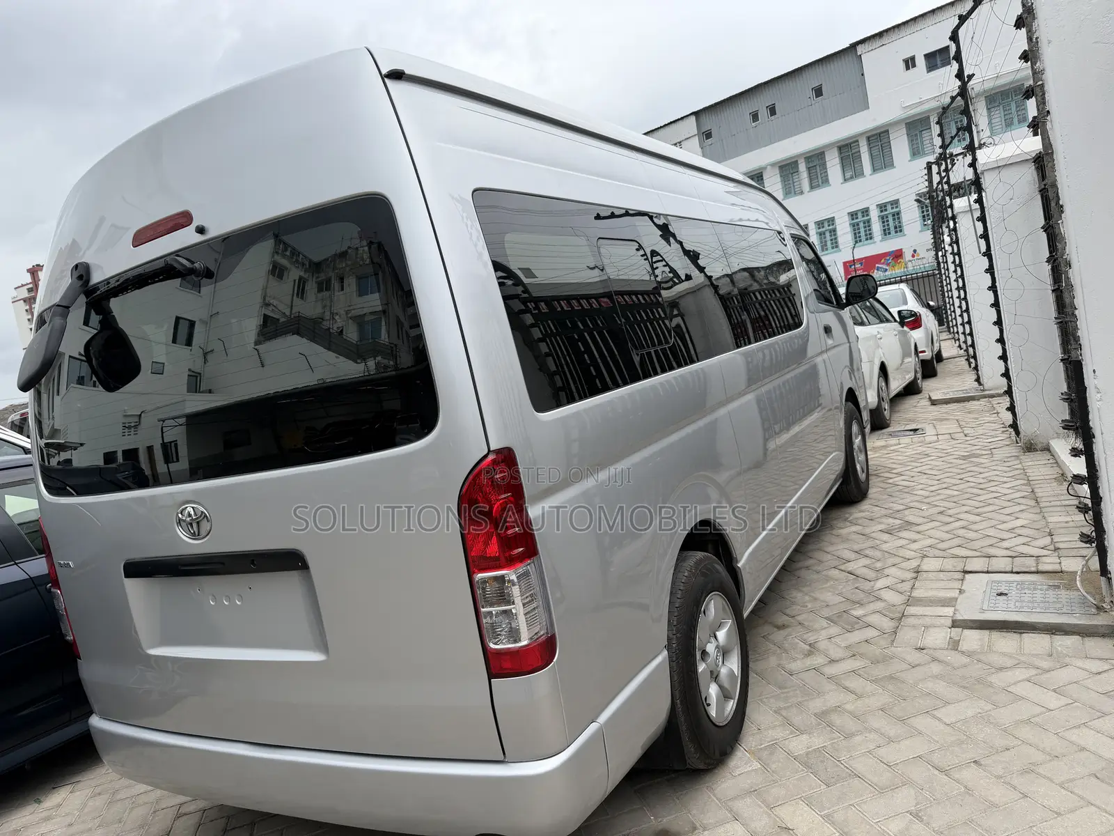 Toyota HiAce 2019 Silver
