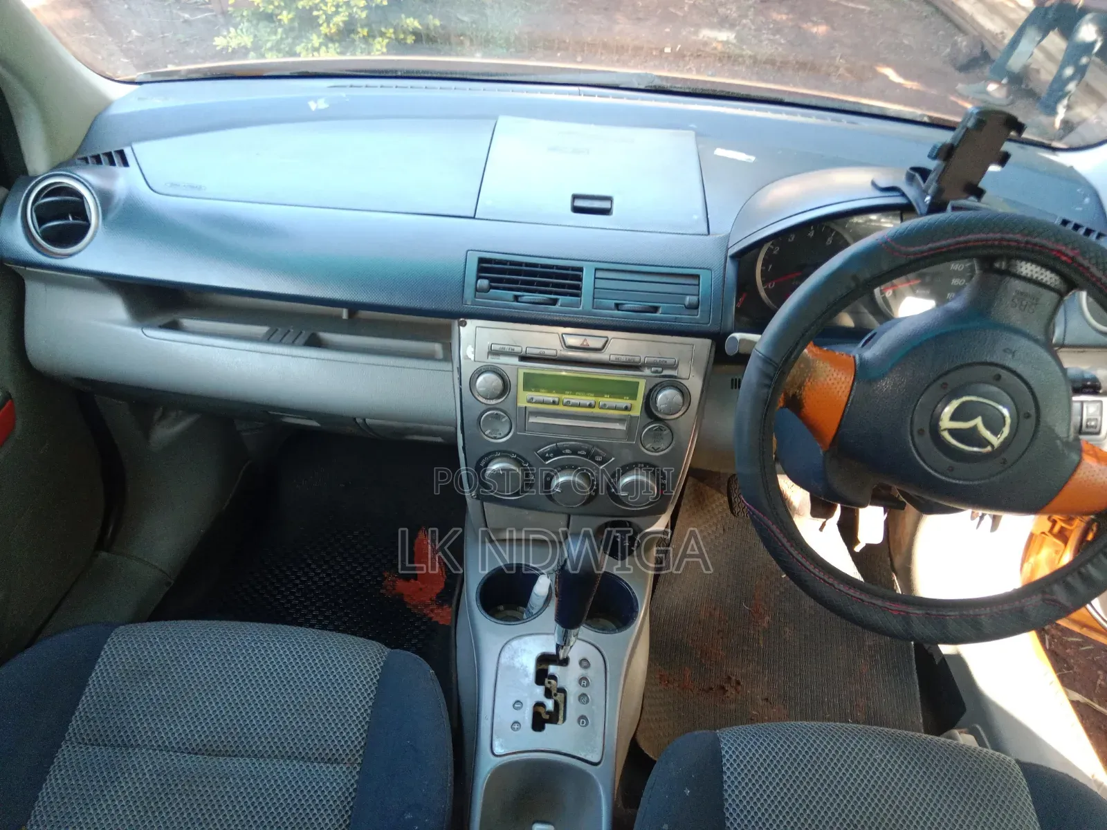 Mazda Demio 2009 Orange