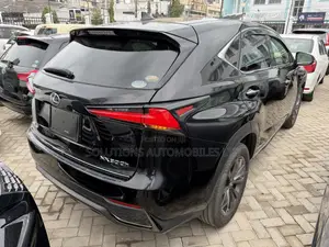 Lexus NX 300 FWD 2019 Black