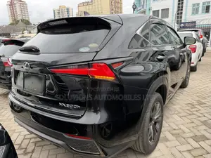 Lexus NX 300 FWD 2019 Black
