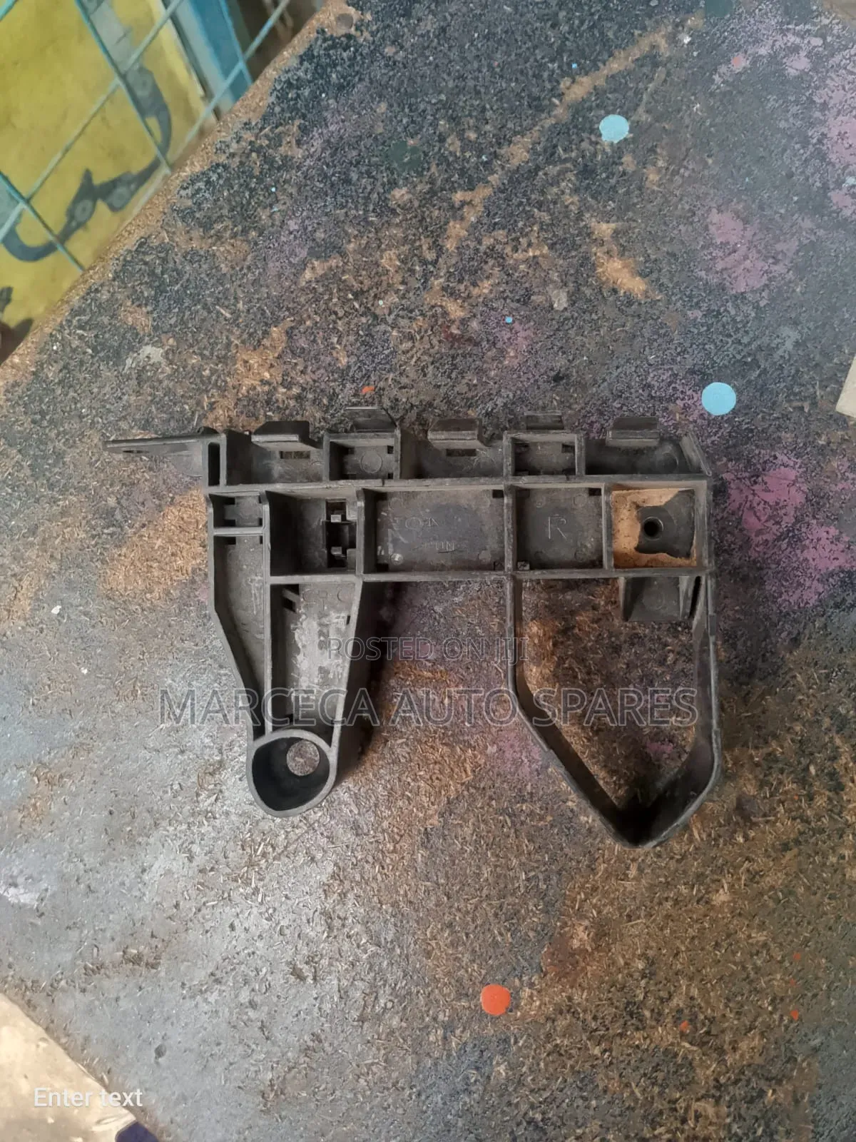 Honda Fit 2008 Front Bumper Slide Retainers
