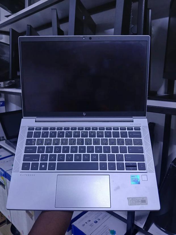 Laptop HP EliteBook 830 G8 8GB Intel Core i7 SSD 256GB - thumbnail 2
