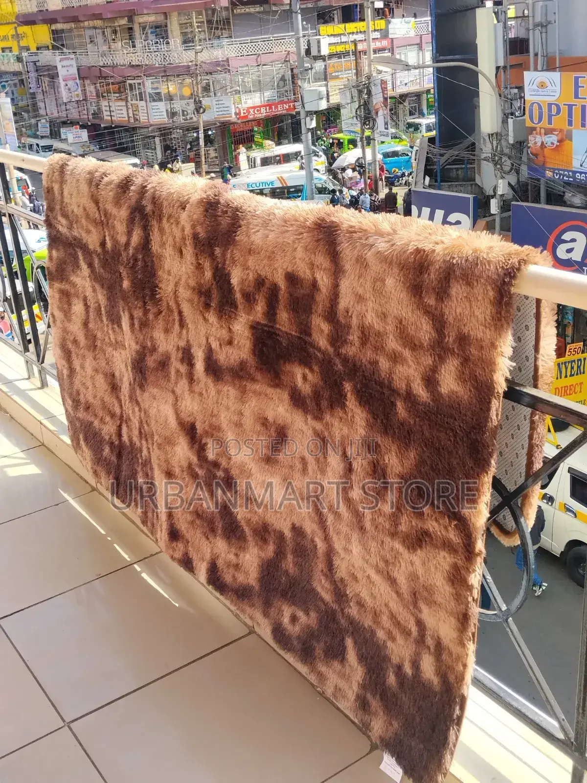 Fluffy 5x8 Living Room Carpet – Soft Elegant Rug