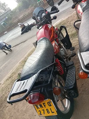 TVS HLX Plus ES 2021 Red