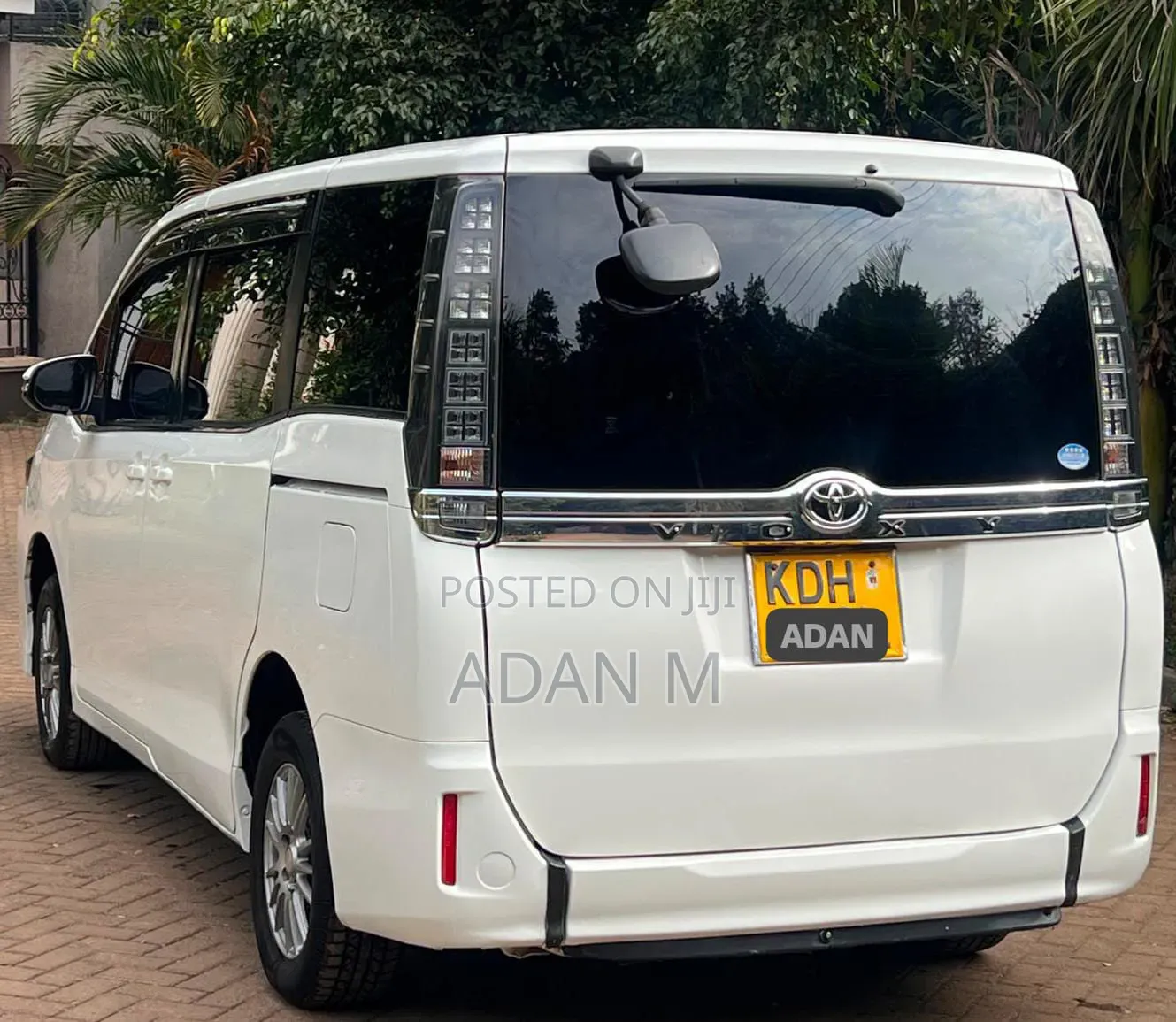 Toyota Voxy 2015 White