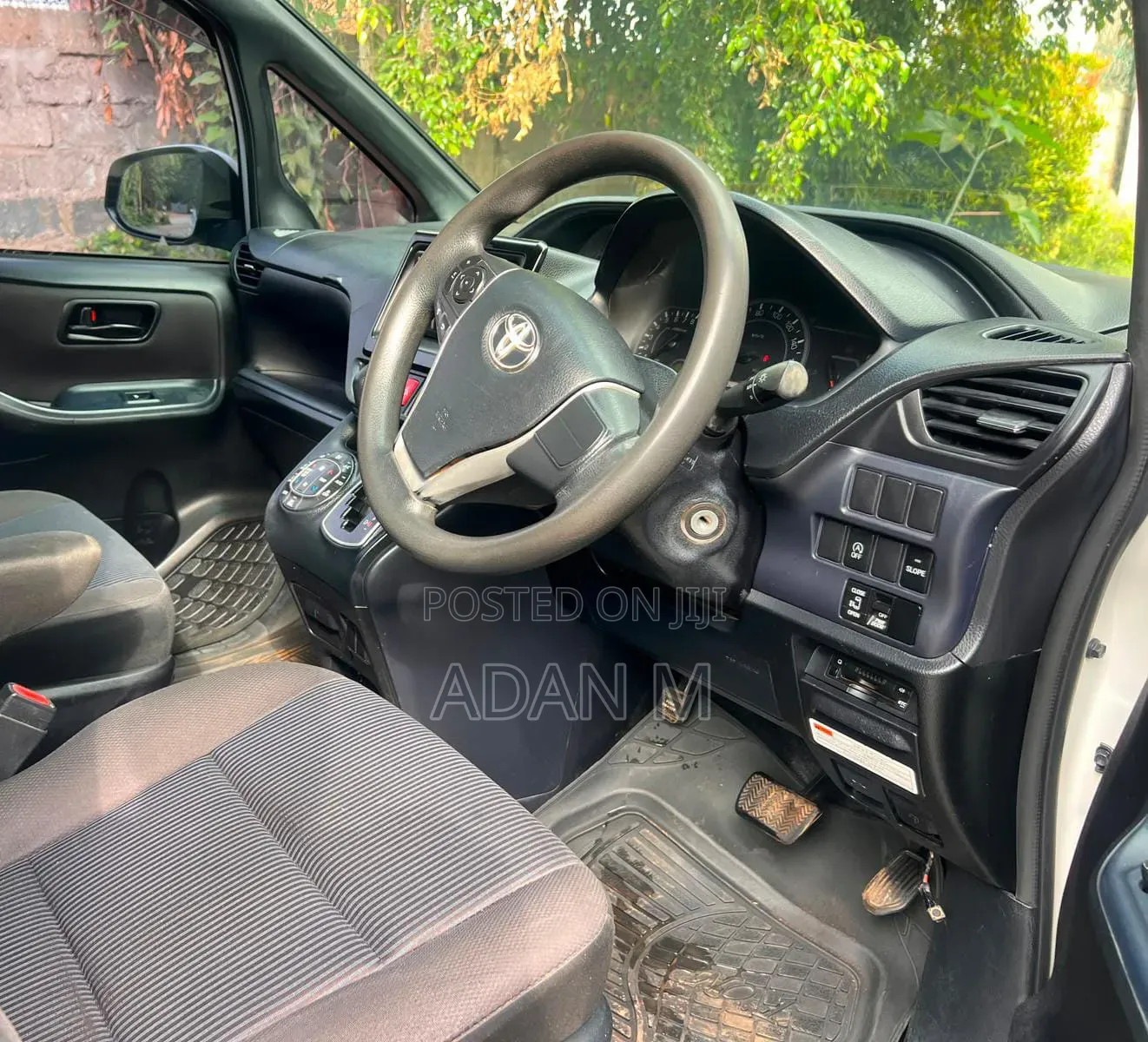 Toyota Voxy 2015 White