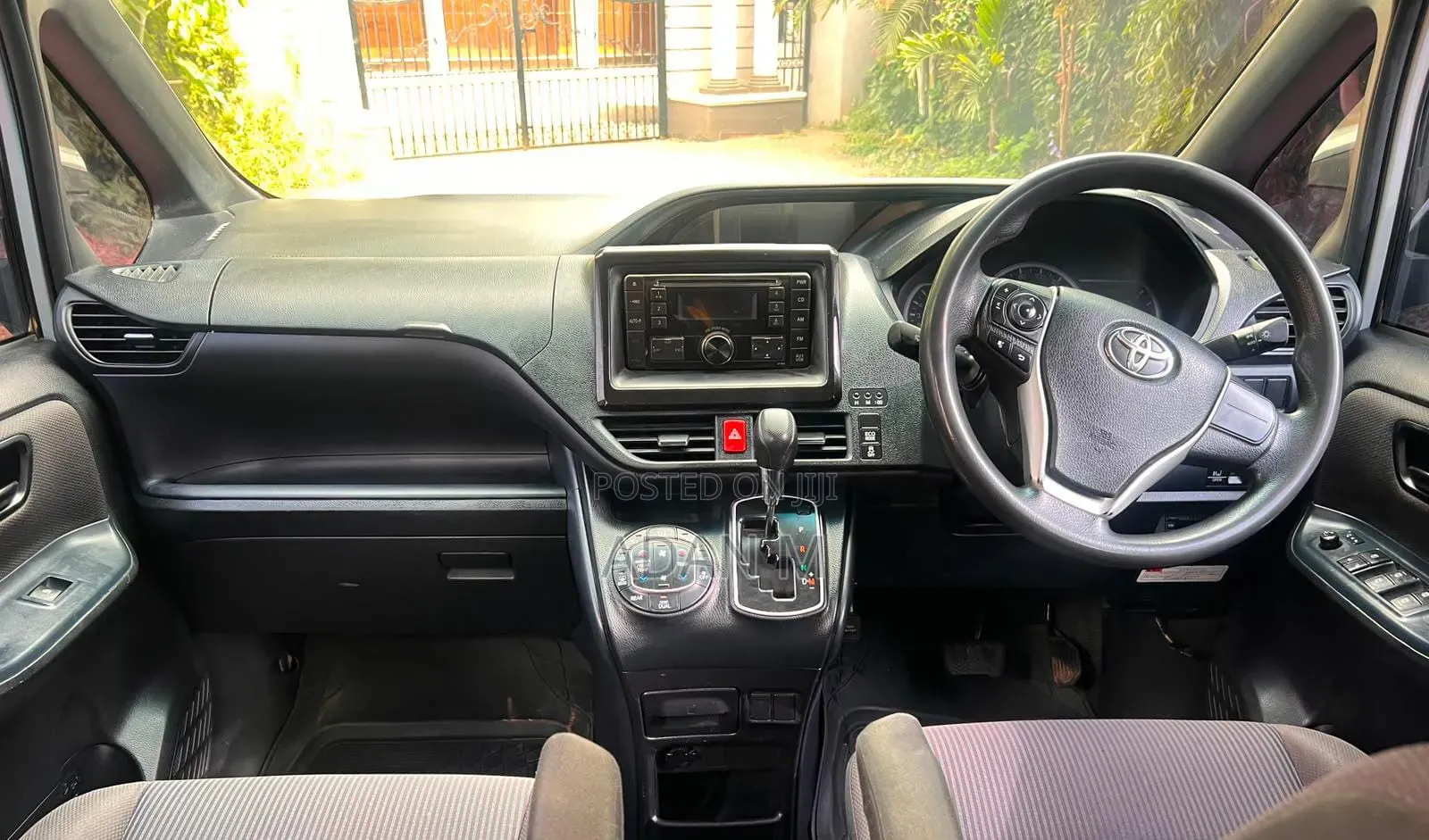 Toyota Voxy 2015 White