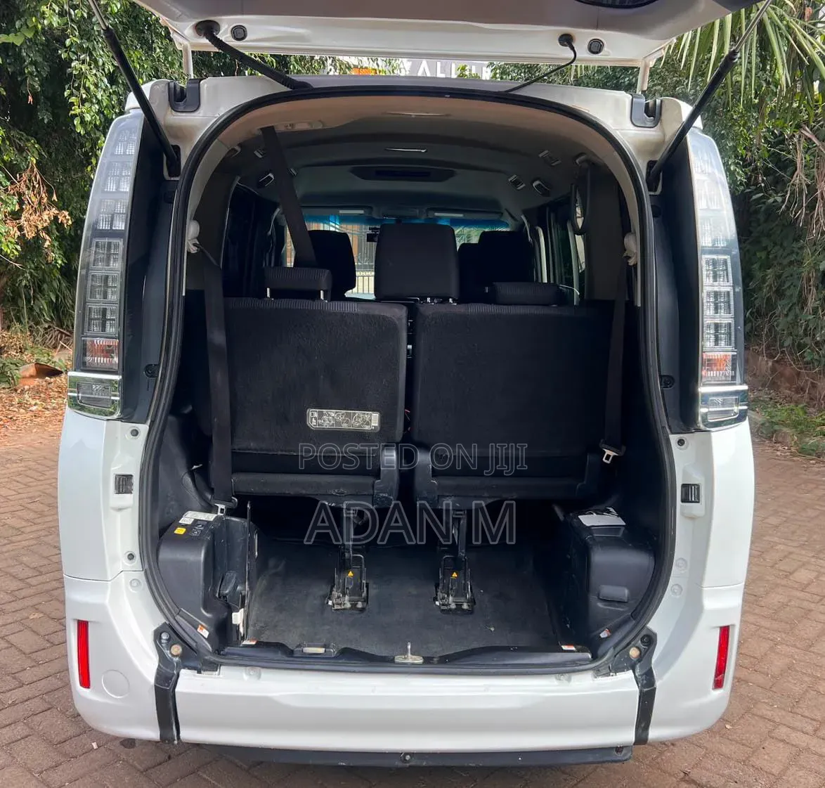 Toyota Voxy 2015 White