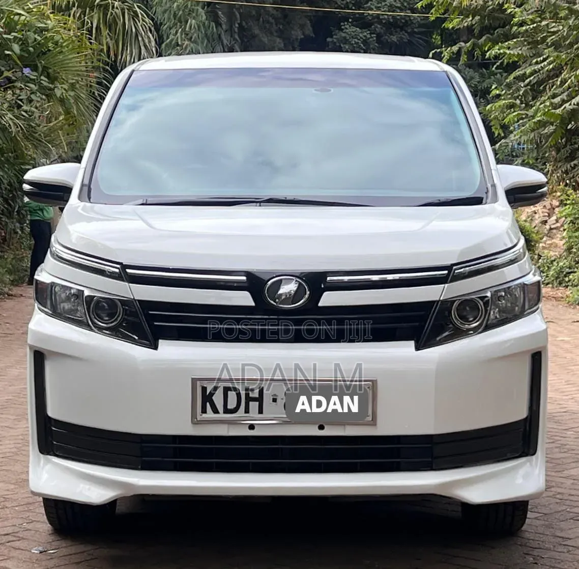Toyota Voxy 2015 White