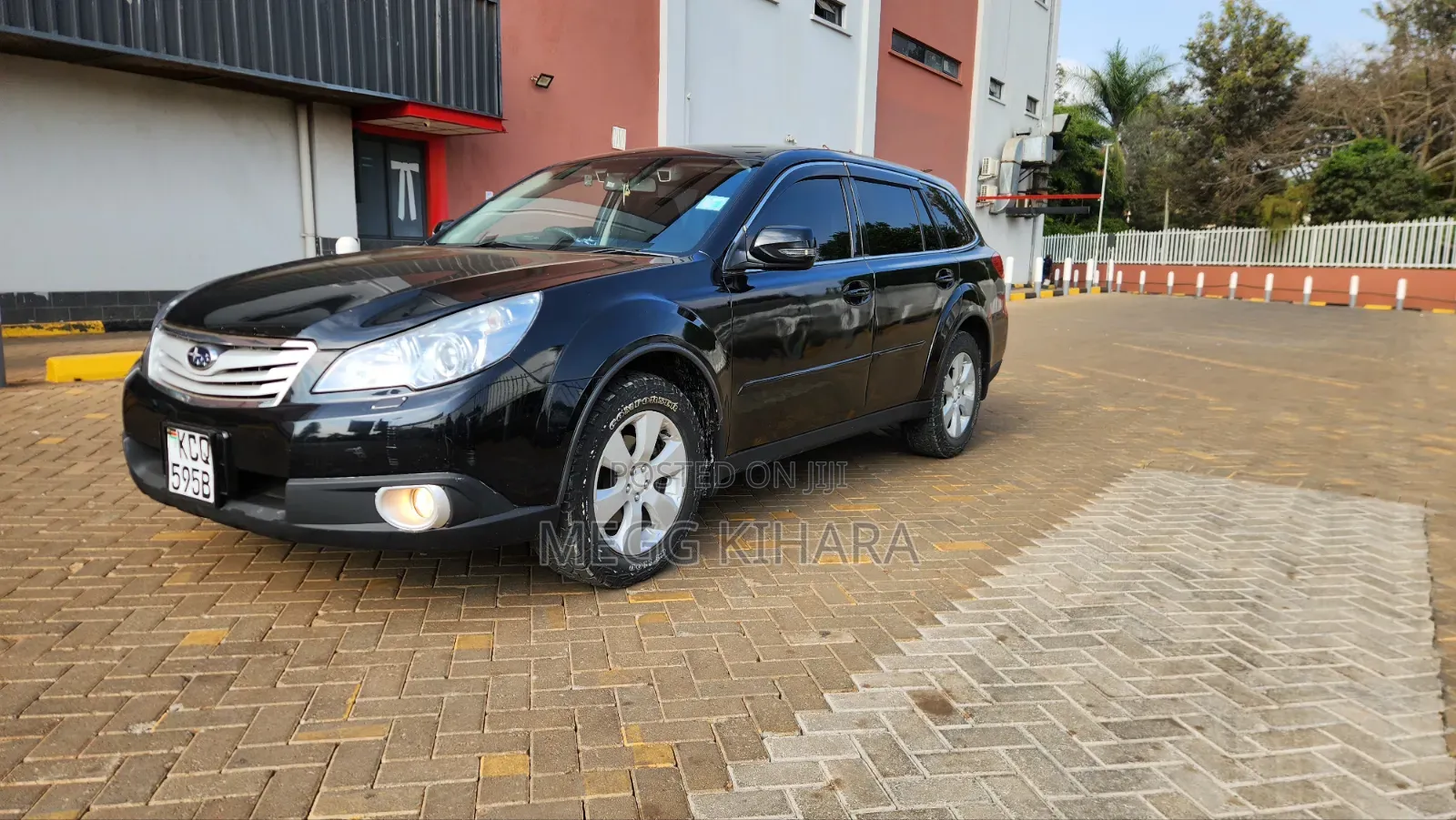 Subaru Outback 2011 Black