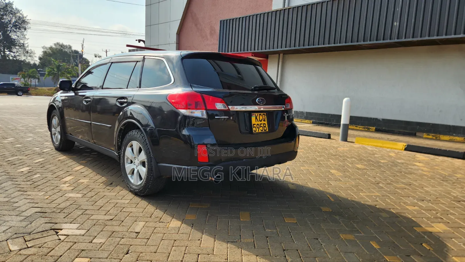 Subaru Outback 2011 Black