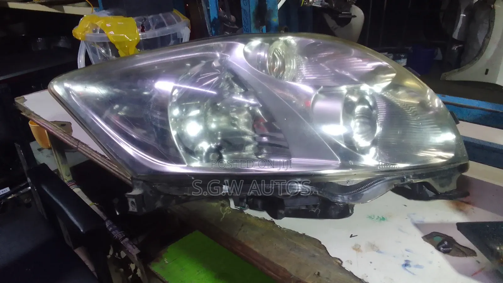 Toyota Auris(2006-2009) Non-Xenon Headlight