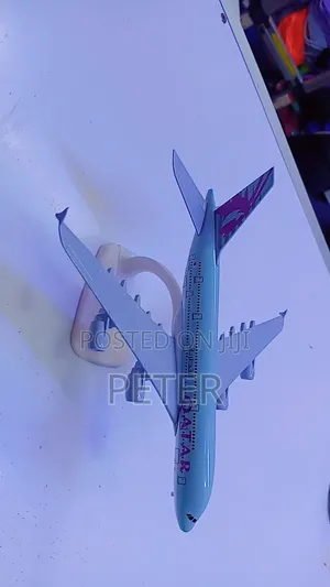 Qatar Airways Airbus A380 Diecast Model Airplane – New