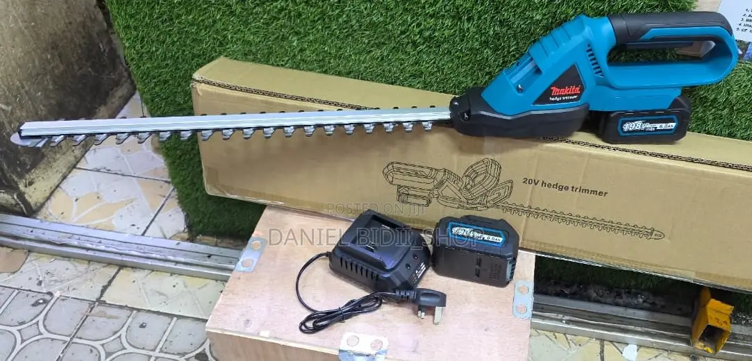Makita Cordless Hedge Trimmer 198v