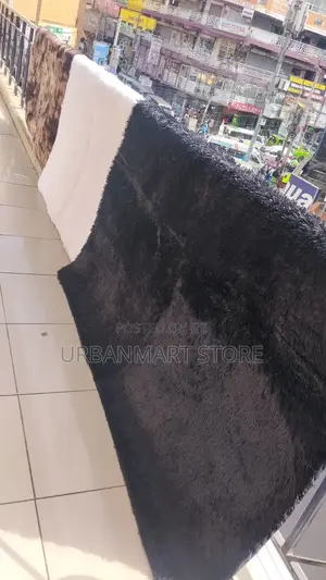 Cozy 5x8 Plush Carpet for Living Room