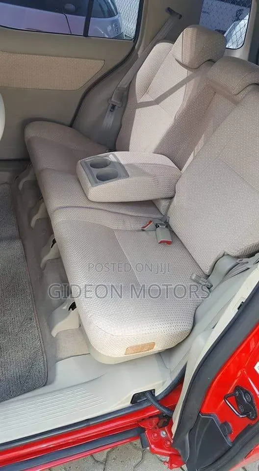 Toyota Raum 2010 Red