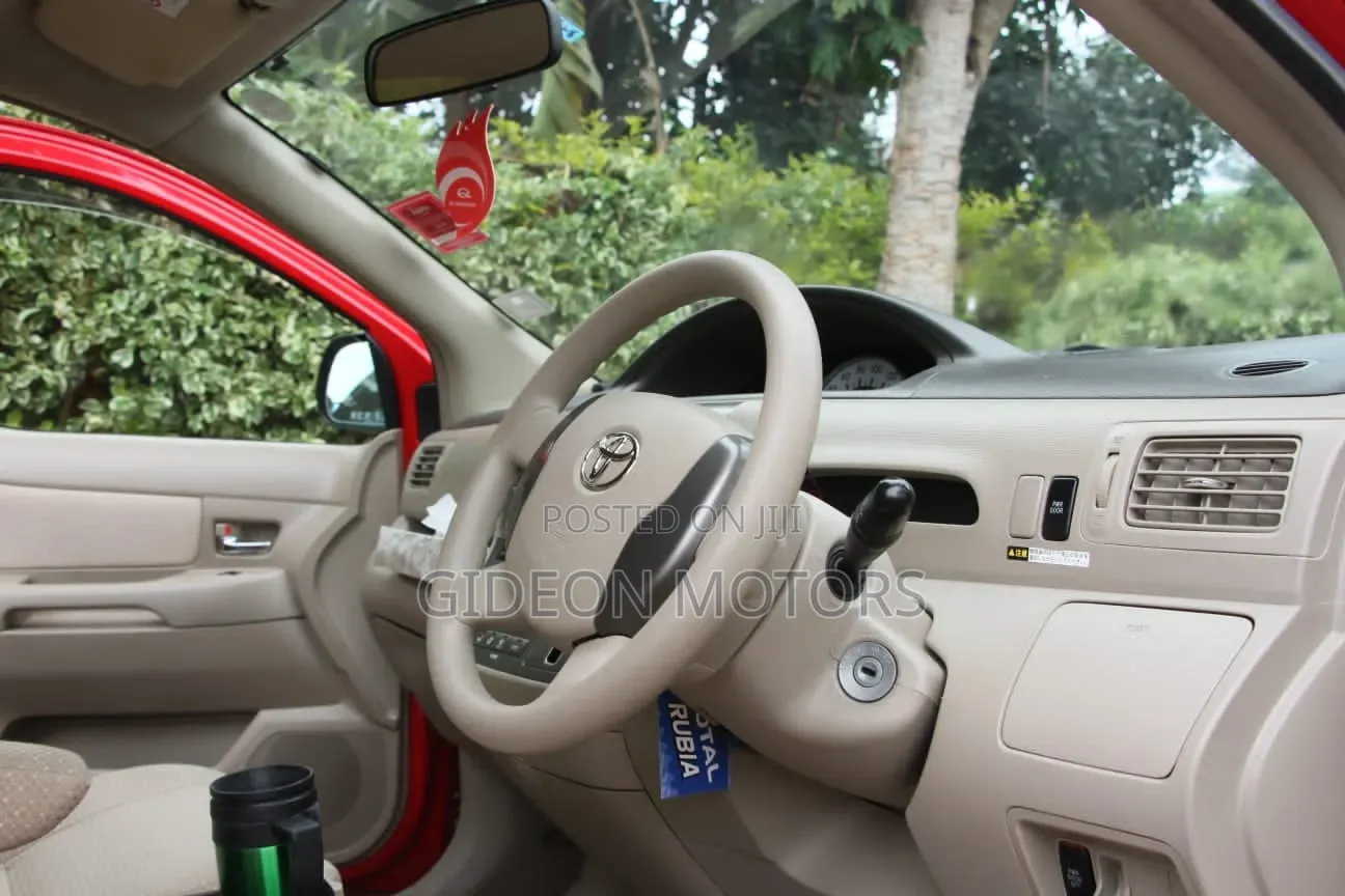 Toyota Raum 2010 Red