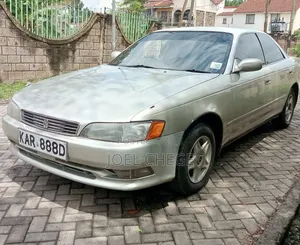 Toyota Mark II 2000 Silver